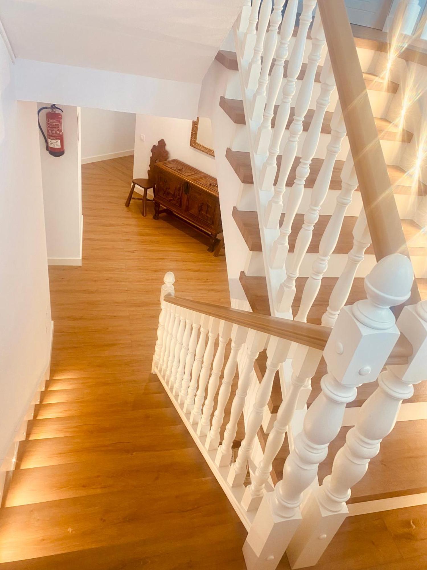 La Janda Hotel Вехер де ла Фронтера Екстериор снимка A staircase with a handrail