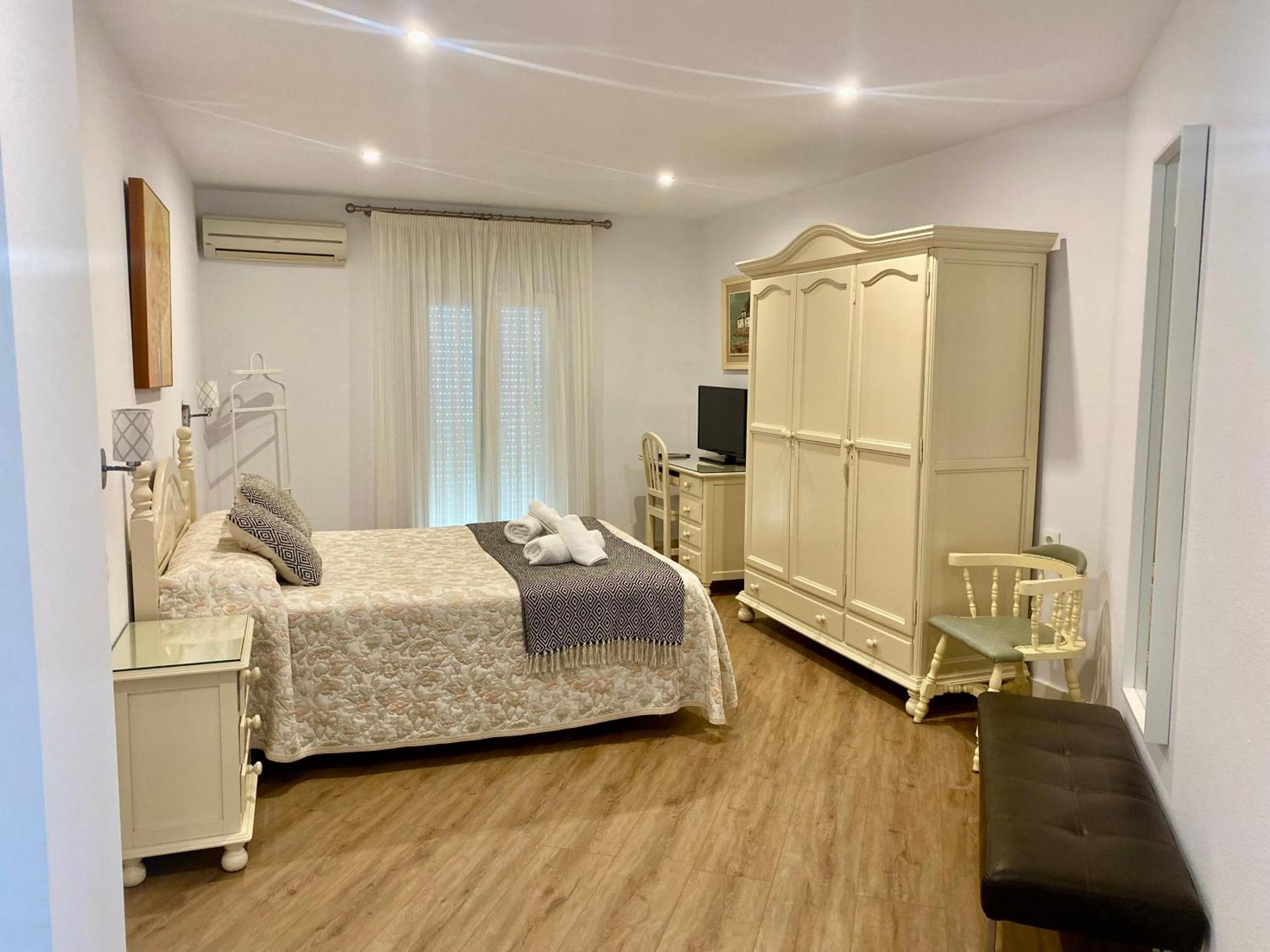 La Janda Hotel Вехер де ла Фронтера Екстериор снимка A bedroom in a hotel